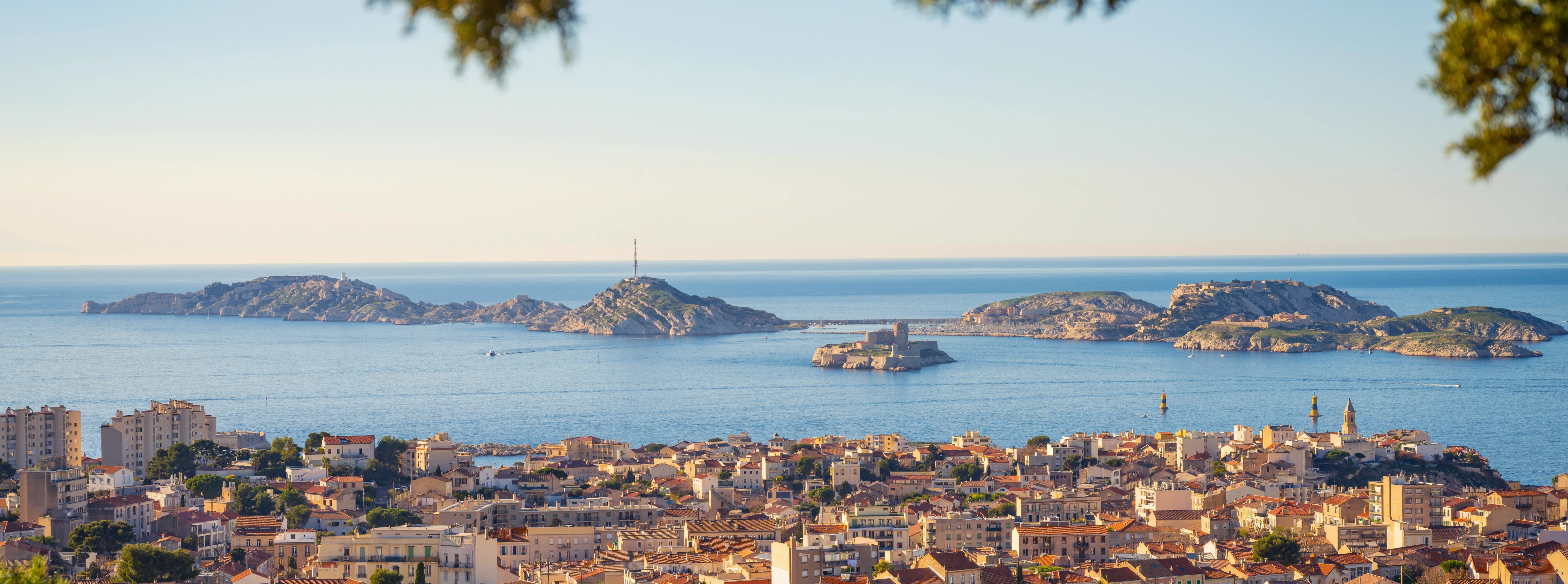 Aka77 Marseille – Photo by Elijah Cobb