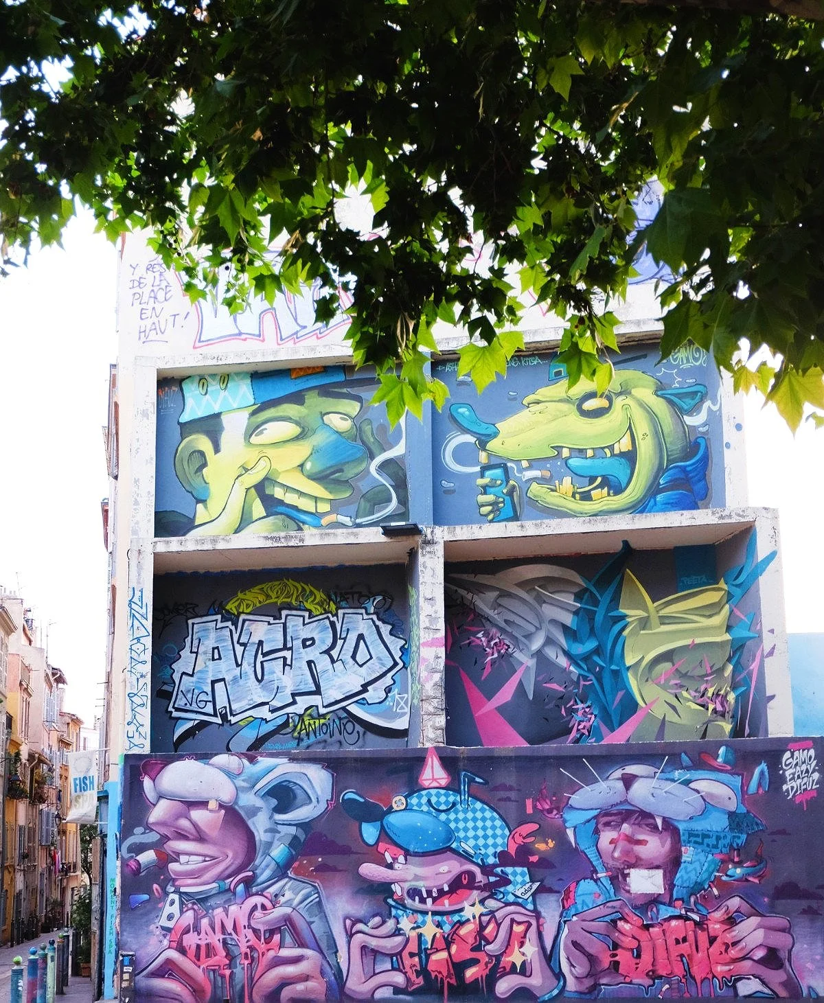 Fresque verticale de Peeta, Gamo, Easy et Difuz, Panier, Marseille, 2016